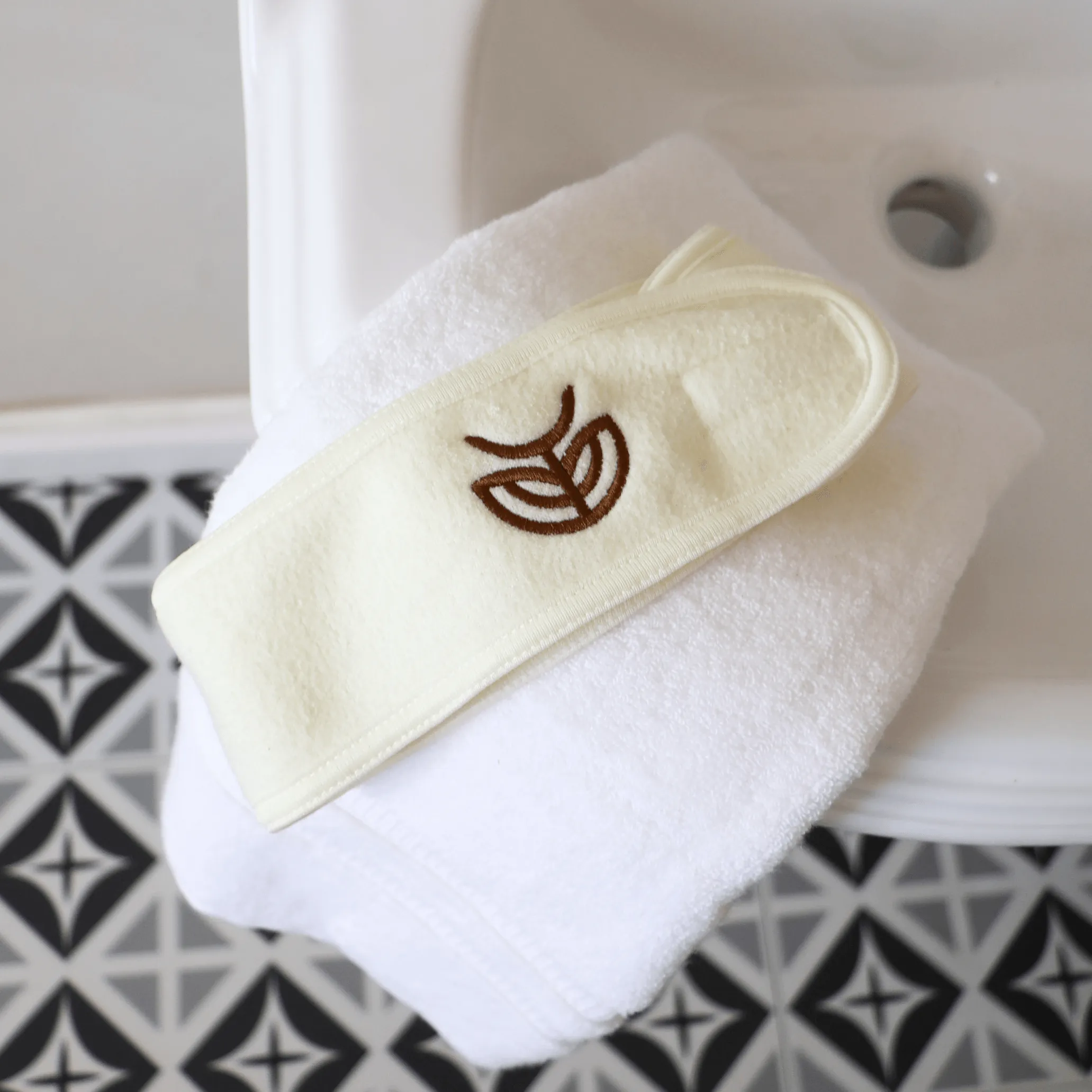 Exclusive Beauty Gold Spa Headband