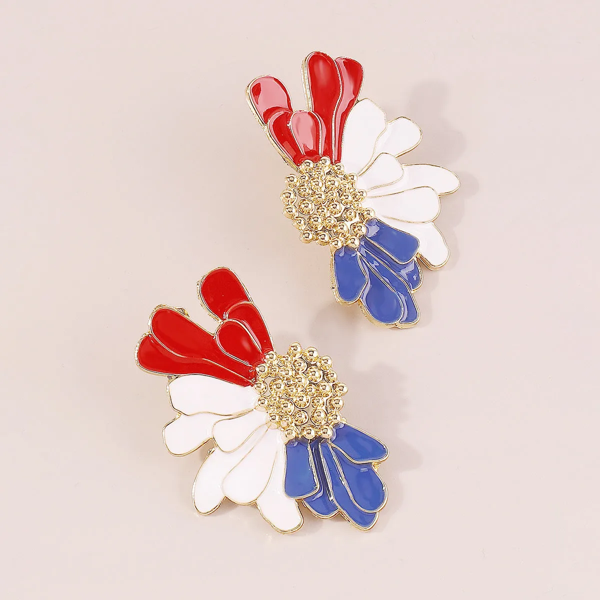 Retro Alloy Floral Pattern Earrings