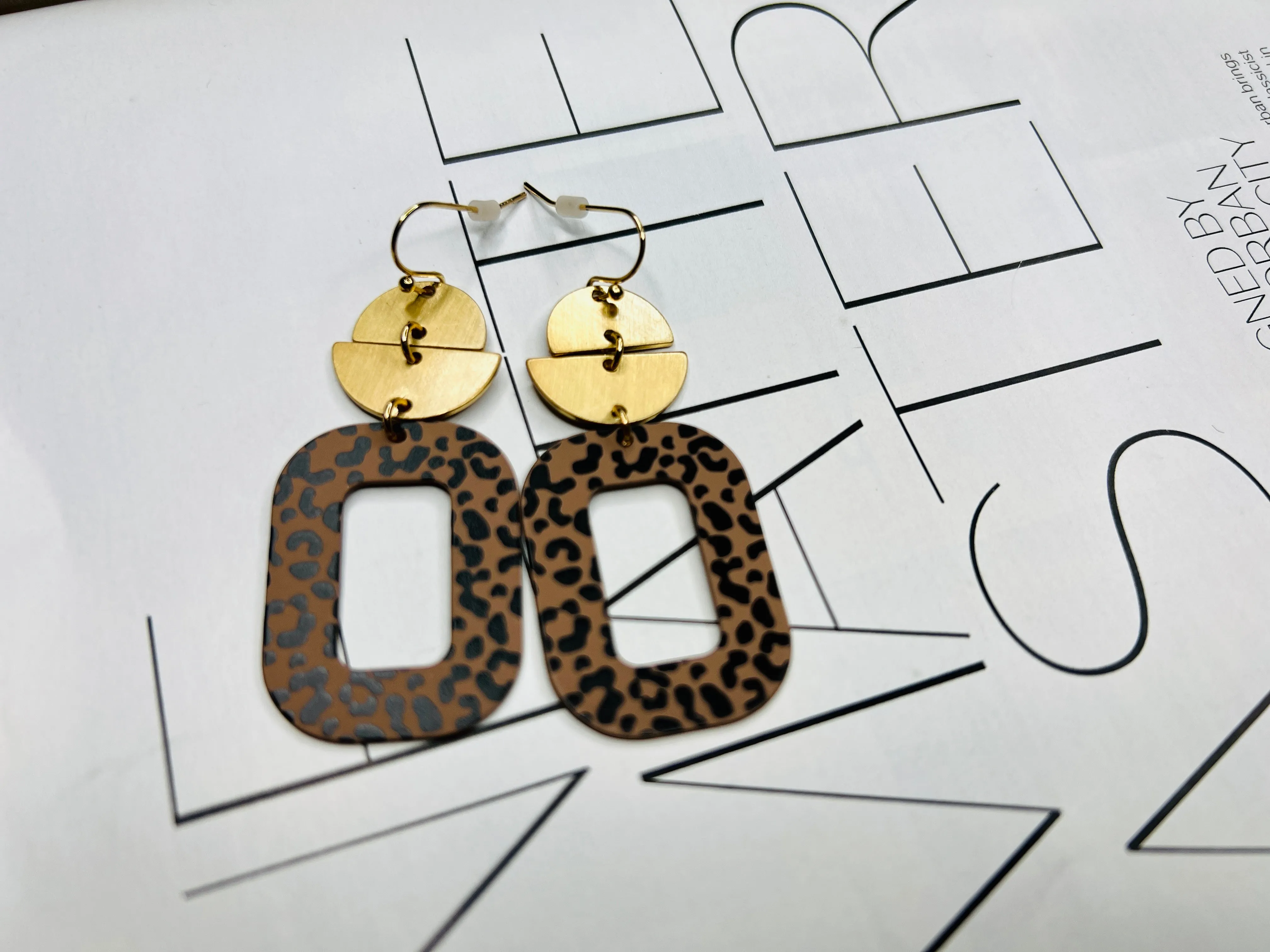 Speckled Fun Shape Earring