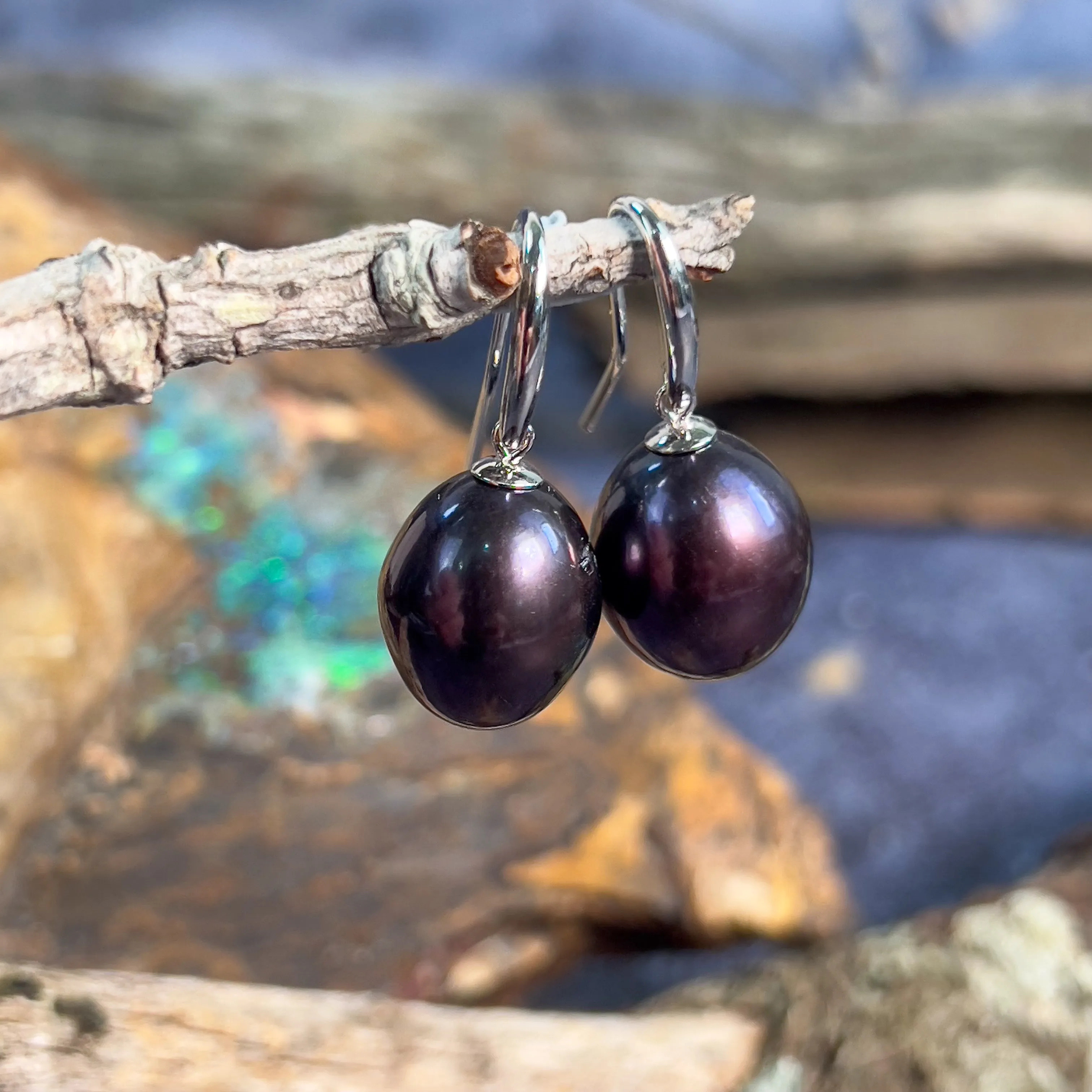 Sterling Silver Hook earrings with Black Pearls drop shape